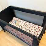 Helsinki Stylish One Bedroom Apartment - Metro, Sauna And Free Parking